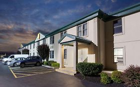 Super 8 By Wyndham Harrisburg Hershey West