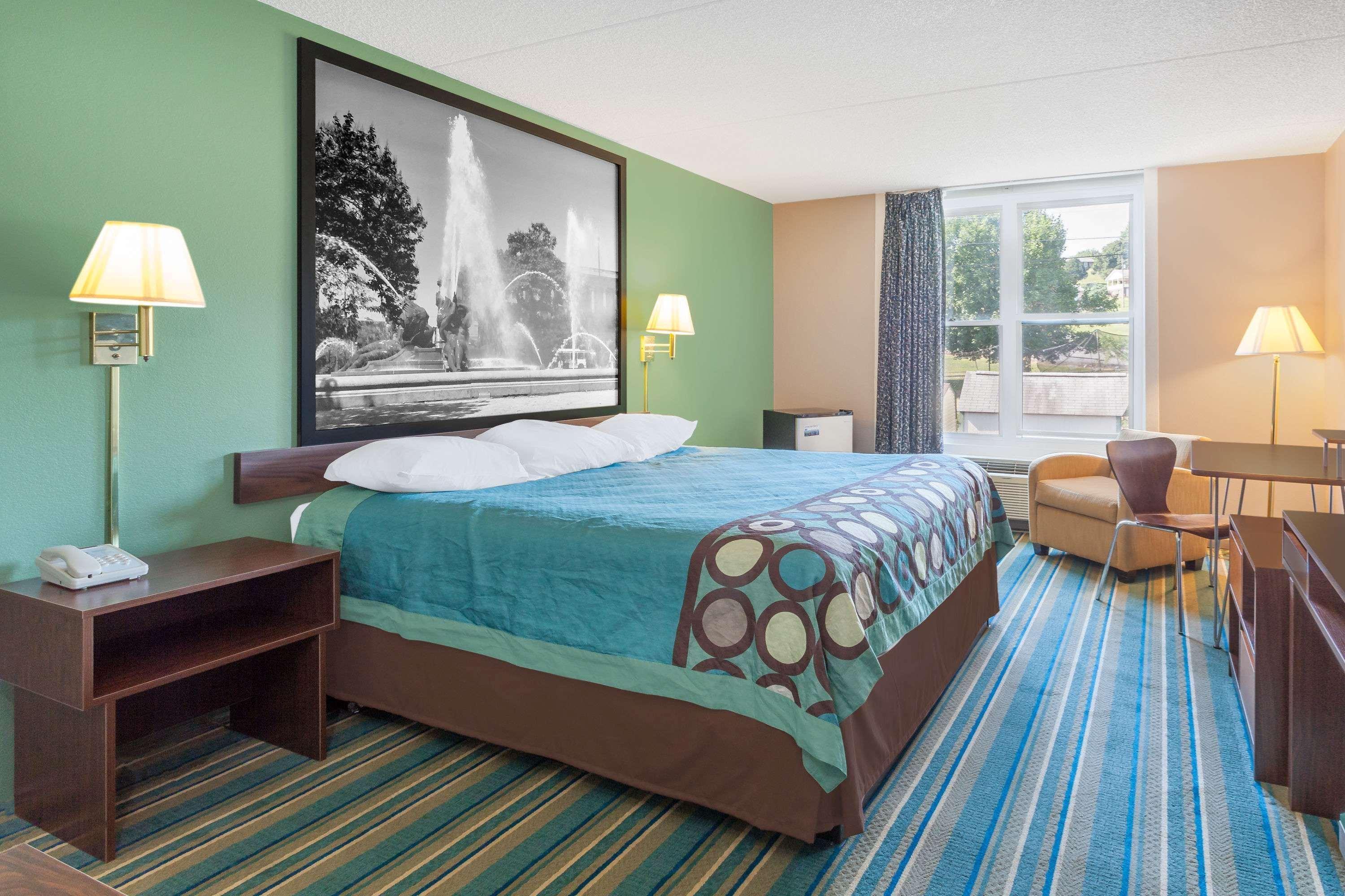 Super 8 By Wyndham Harrisburg Hershey West Exterior photo